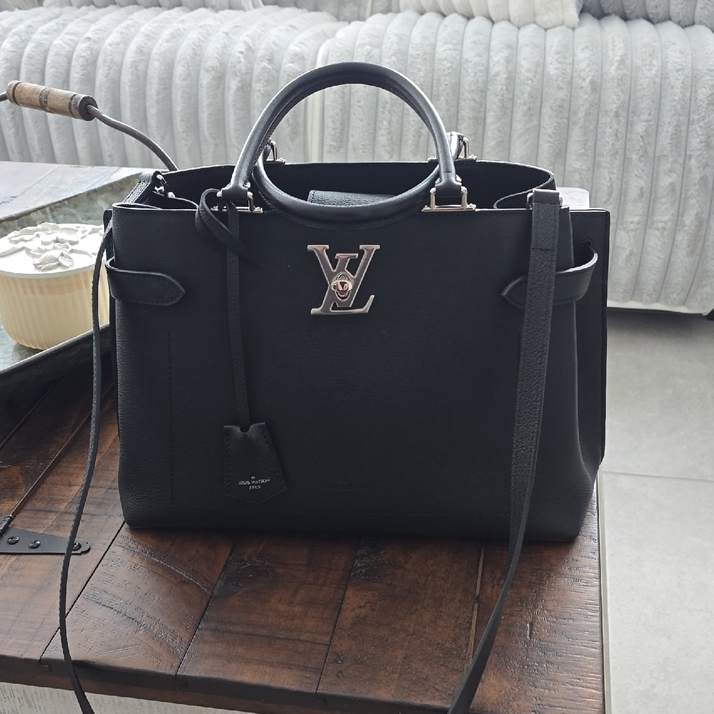 Louis Vuitton LÕCKME